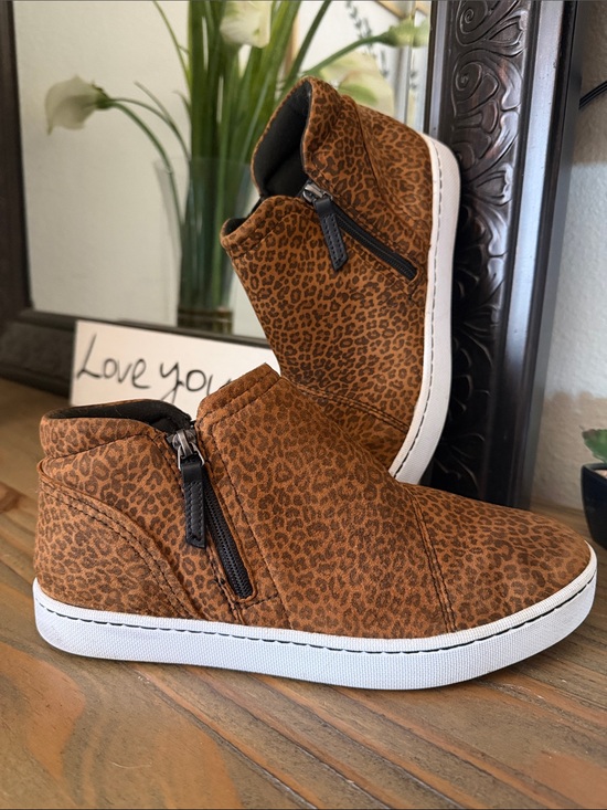 Clarks Shoes - Clarks Leopard Print Brown Zip-Accent Ankle Booties